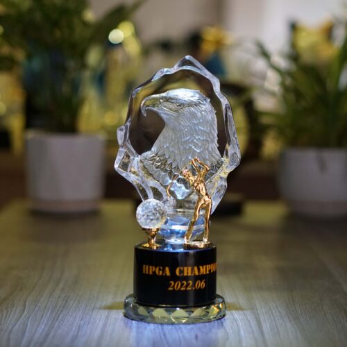 Cúp golf đại bàng