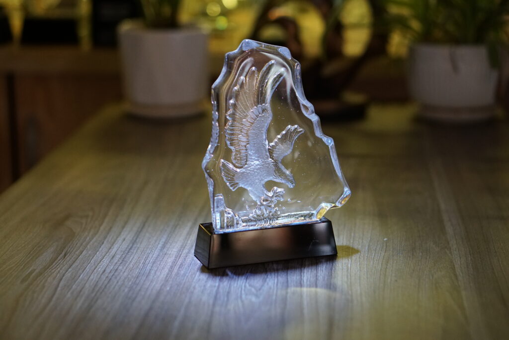 Cúp golf đại bàng