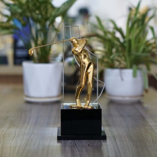 Cúp golf kim loại