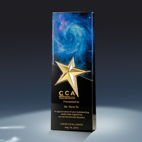 Cúp vinh danh pha lê