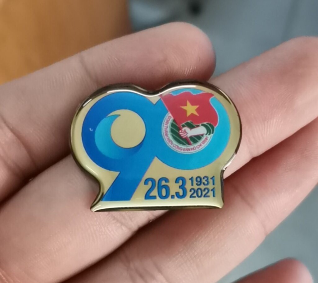 Huy hiệu hình theo yêu cầu